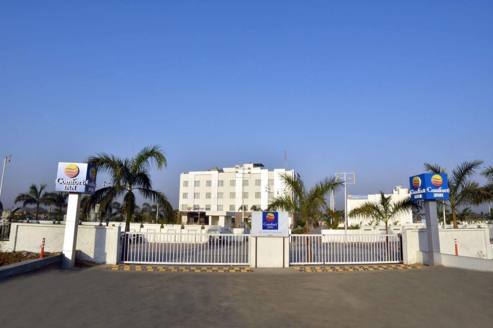 Comfort Inn Donil Vadodara Exterior photo